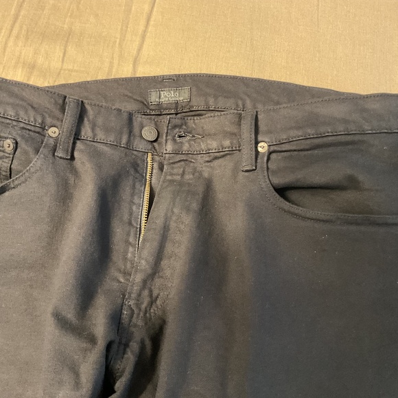 Black - Picture 2 of 3